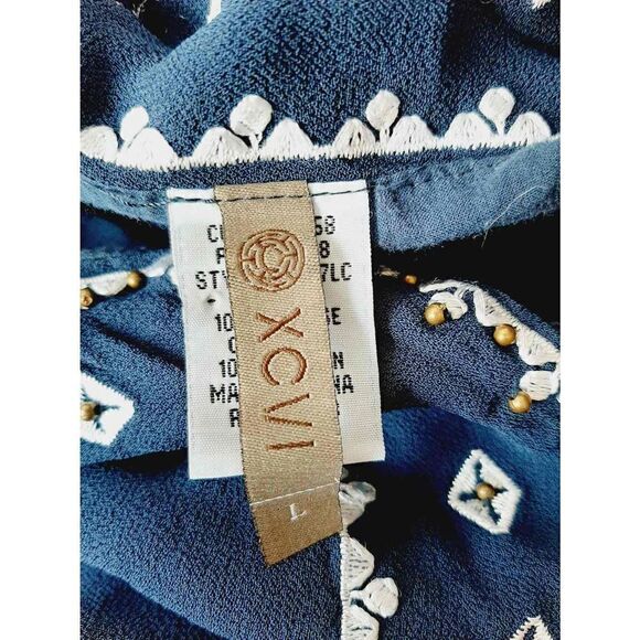 XCVI blue white embroidered bohemian lined sz L blouse - Picture 3 of 4